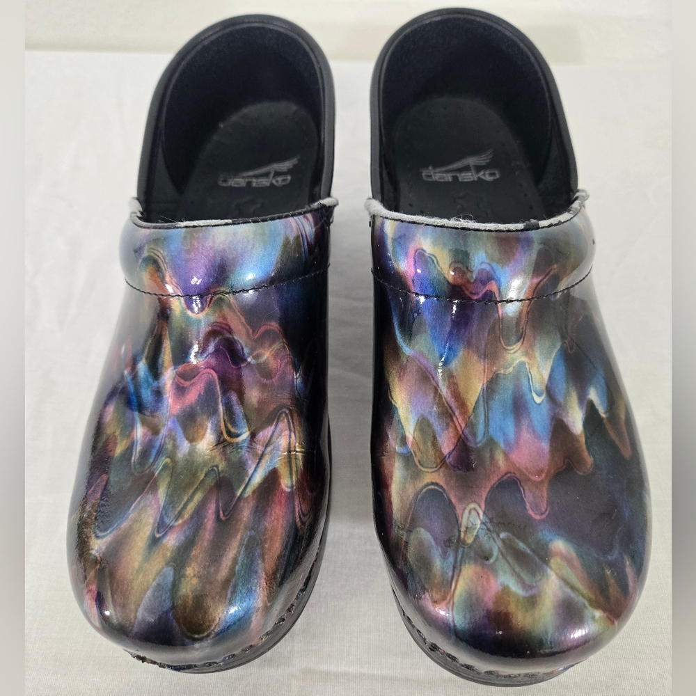 Dansko Multi Ripple Patent Leather Clogs All-Day Comfort Professional, size 36